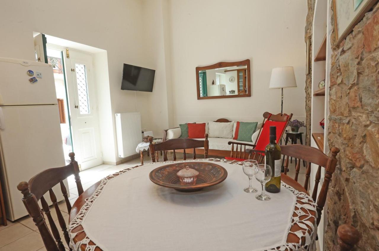Babina'S Place-Traditional House In Ermoupoli Exterior photo